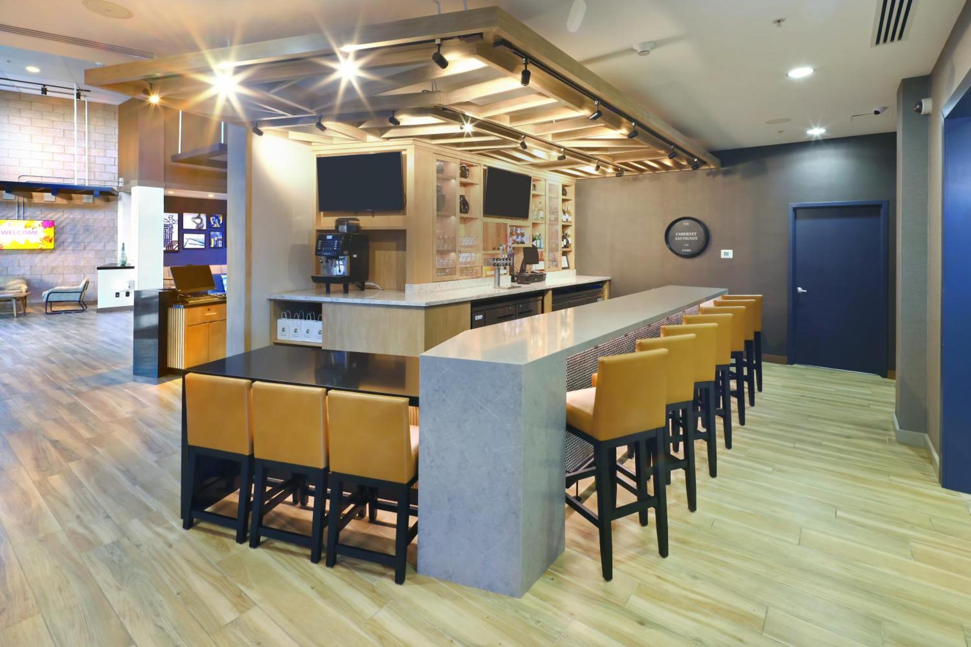 Hyatt Place Phoenix Gilbert Exterior photo